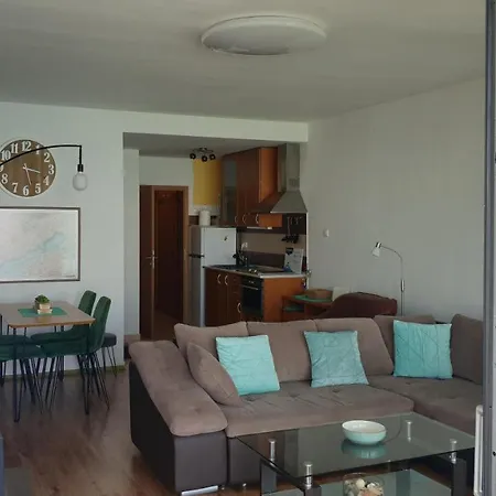 Apartman Golden Brown